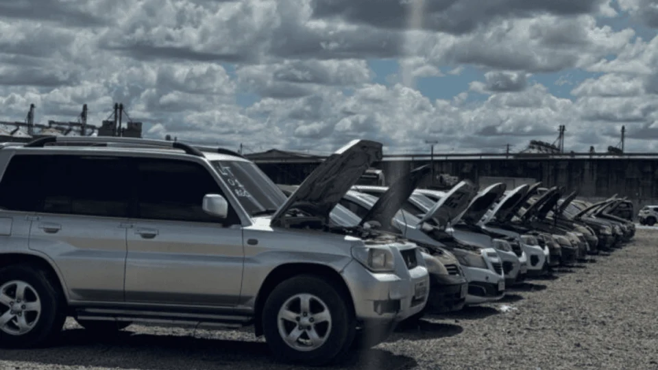 Detran-RR realiza último leilão de carros do ano; saiba mais