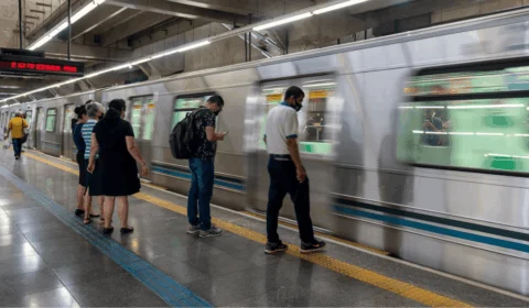 Metrô de SP: linha vermelha tem falha e ocasiona paralisação de trens hoje (26/11)