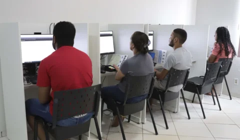 Detran Tocantins aplica prova teórica digital para emissão da CNH