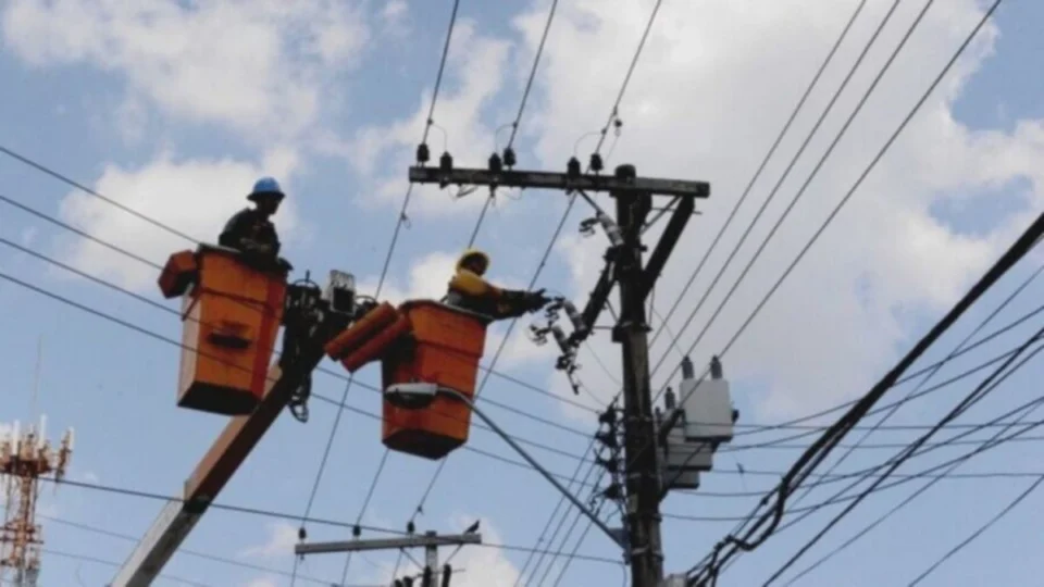 Dez bairros em Manaus devem ficar sem energia hoje (7/11); confira