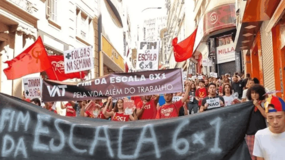 Autor da PEC para o fim da escala 6×1 convoca manifestações pelo Brasil