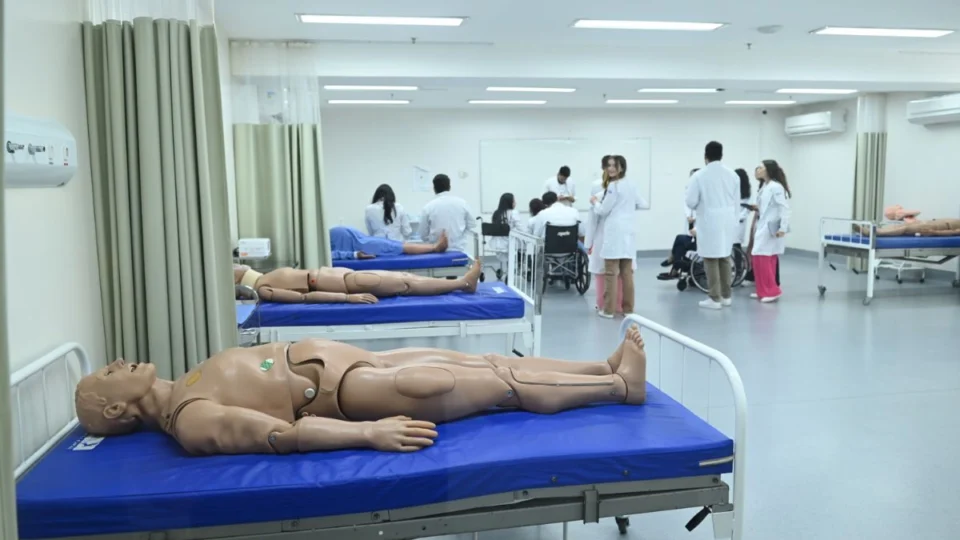 Fametro tem inscrições para vestibular de Medicina até segunda-feira (2); saiba mais