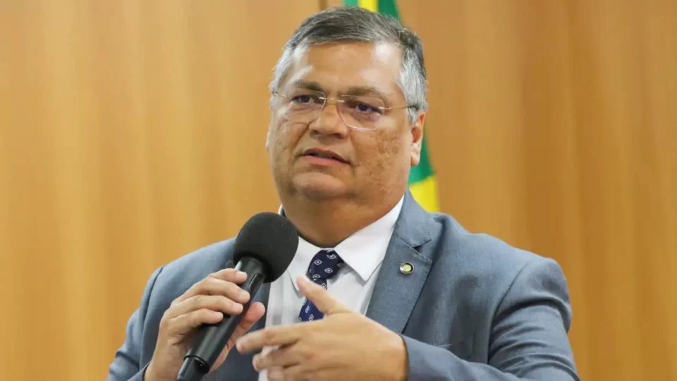STF mantém lei de transferência de servidores da CERR para o Executivo de Roraima