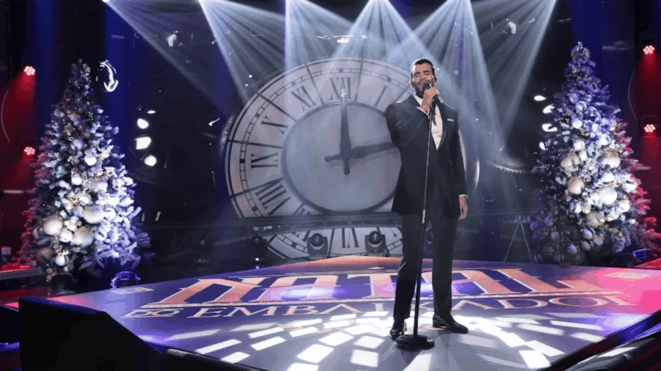 Gusttavo Lima grava ‘Natal do Embaixador’ e reúne famosos no SBT