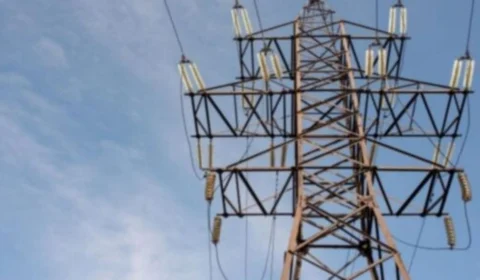 Nove bairros em Manaus devem ficar sem energia hoje (8/11); confira