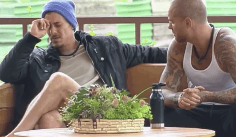 A Fazenda 16: Sacha afirma que sofre mais que Davi e Juliette do BBB