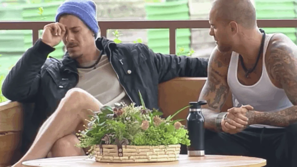 A Fazenda 16: Sacha afirma que sofre mais que Davi e Juliette do BBB