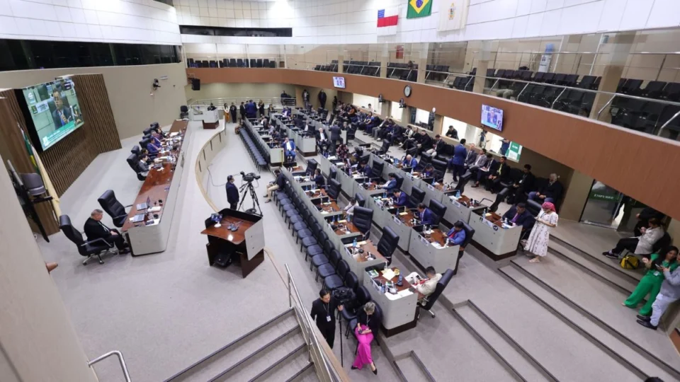 Sessão plenária é cancelada por falta de vereadores em Manaus