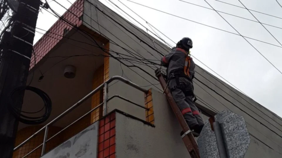 Três bairros em Manaus devem ficar sem energia hoje (5/11); confira