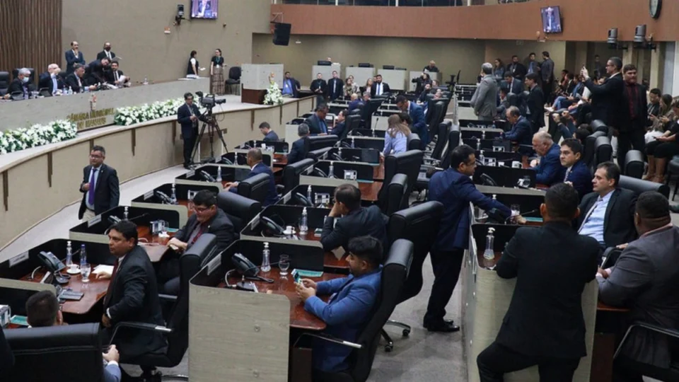 Confira a lista dos vereadores mais faltosos de Manaus