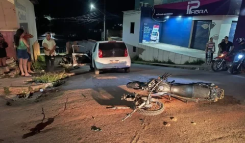 VÍDEO: motociclista morre ao colidir violentamente com carro em Presidente Figueiredo