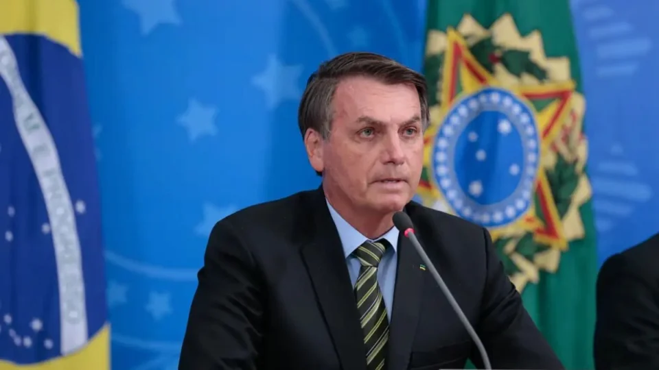 PF encontra plano de fuga para Bolsonaro, caso golpe fosse malsucedido