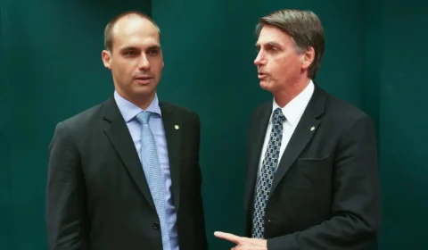 Eduardo Bolsonaro repudia ligação entre explosões no STF com o ex-presidente: ‘propósito malicioso’