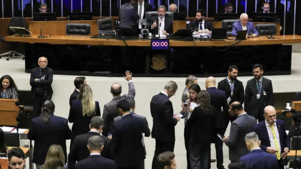 Deputados podem votar nesta semana PEC da imunidade tributária de igrejas