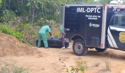 Corpo carbonizado é encontrado em área de mata na zona Oeste de Manaus