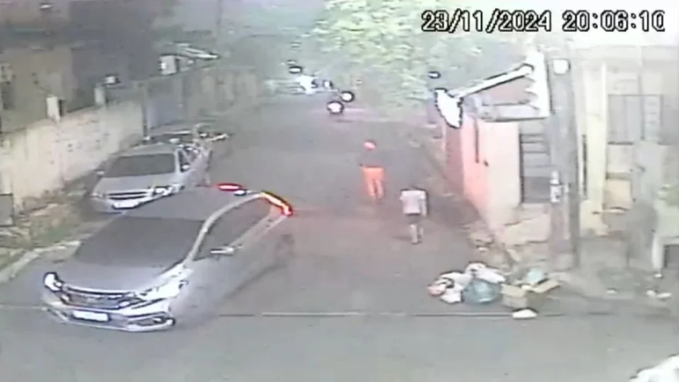 Vídeo: criminosos assaltam e intimidam crianças na zona Sul de Manaus