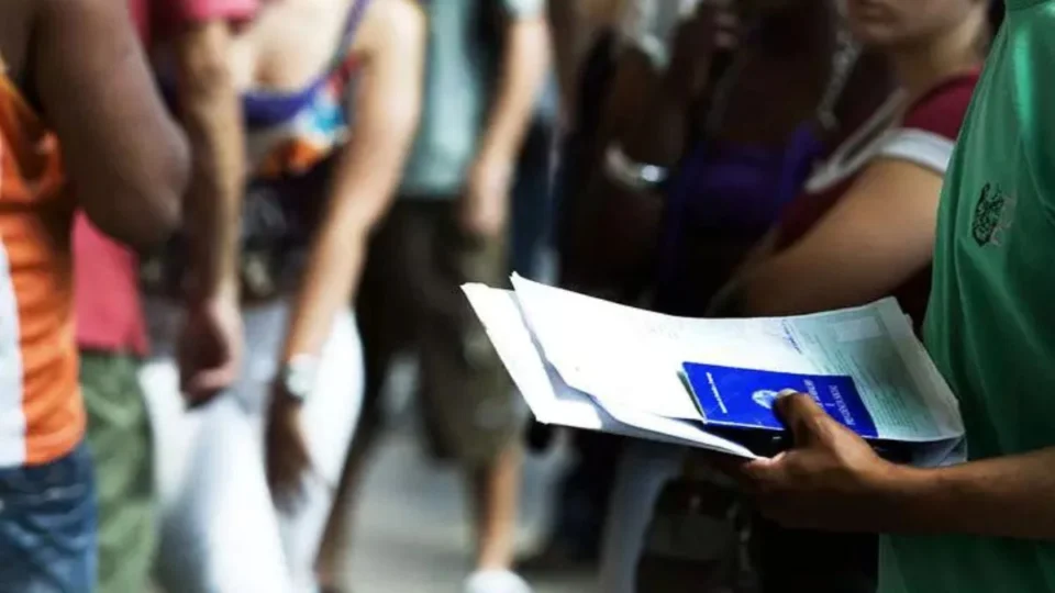 Desemprego cresce no Amazonas no 3° trimestre de 2024, aponta IBGE