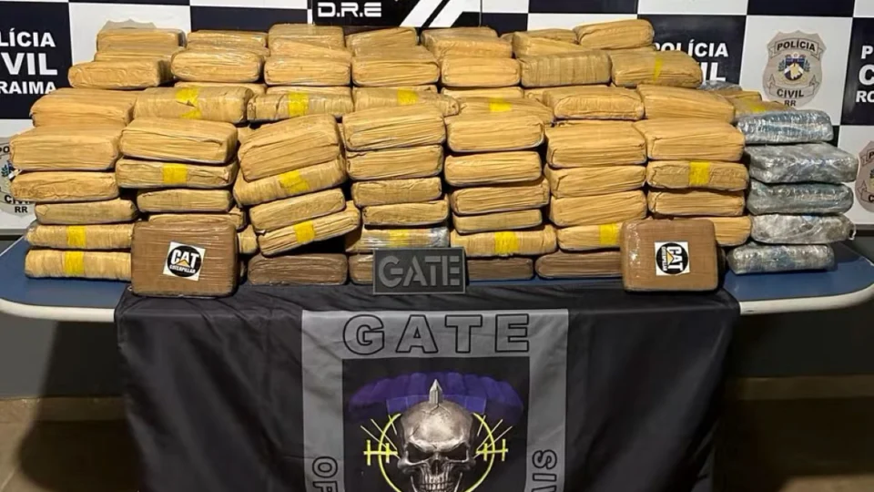 Trio é preso com 260 tabletes de maconha escondidos em esterco de boi em Boa Vista