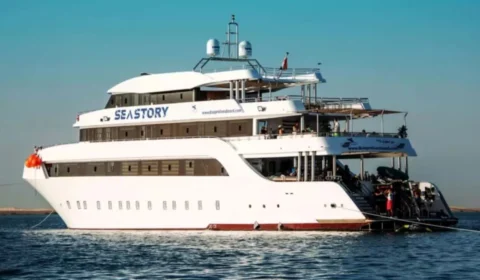 Iate de luxo afunda na costa do Egito e turistas estão desaparecidos