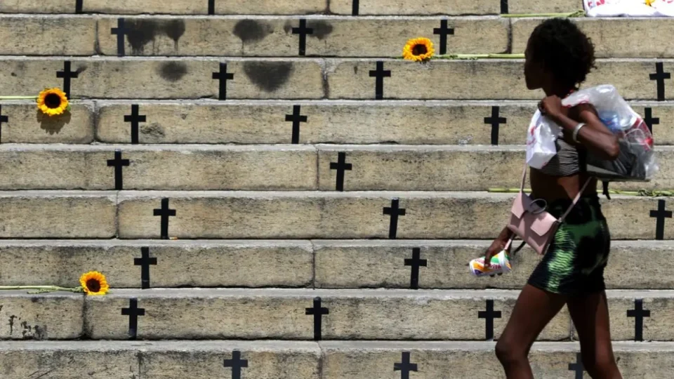 Feminicídios em 2023: 85 mil mortes, 140 por dia