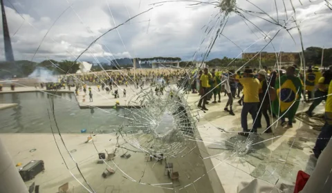 Inquérito da PF sobre plano golpista será enviado à PGR na segunda (25)