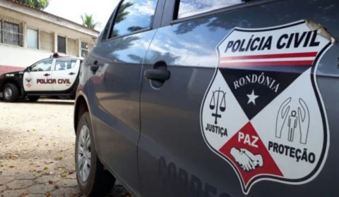 Homem é agredido por moradores e preso por esfaquear ex-mulher em Porto Velho