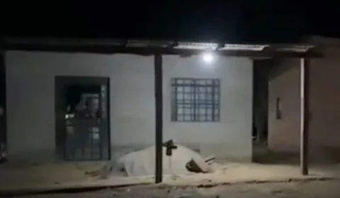 Homem invade residência e ameaça mãe e filhas com faca em Itacoatiara