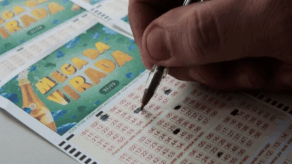 Mega da Virada 2024: o que dá para comprar com o prêmio de R$ 600 milhões?