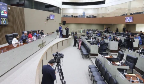 CMM aprova projeto que garante plano de saúde para ex-vereadores de Manaus