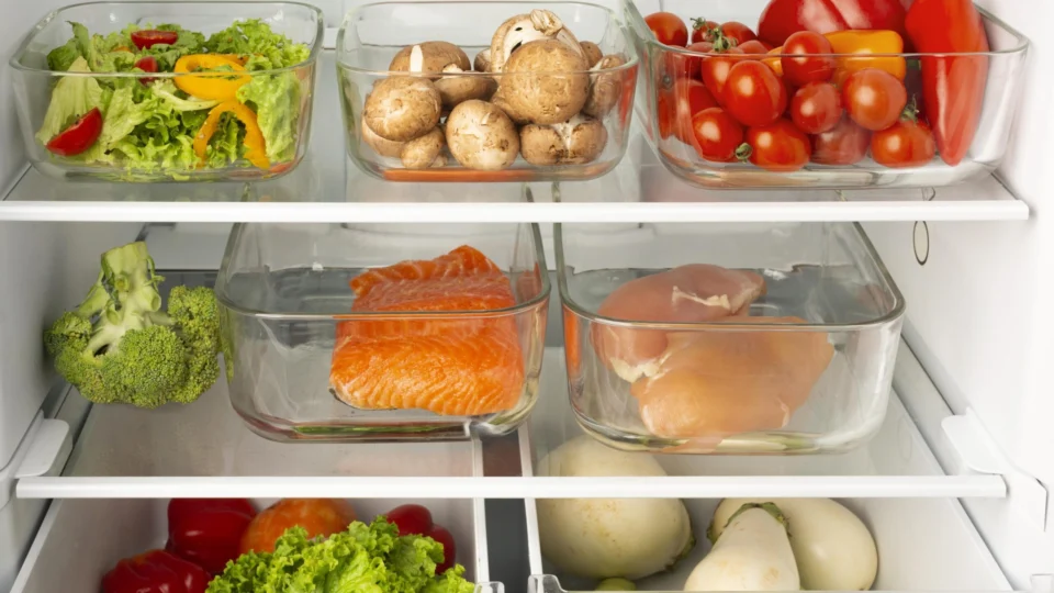 Como conservar as verduras na geladeira? Veja as principais dicas