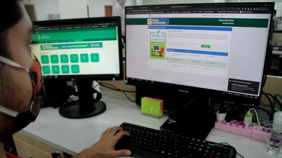 Bolsa Universidade: entrega de documentos começa nesta segunda-feira (6)