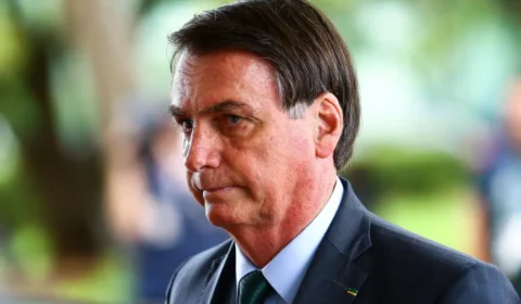 Mesmo inelegível e indiciado pela PF, Bolsonaro pretende se candidatar à eleição de 2026