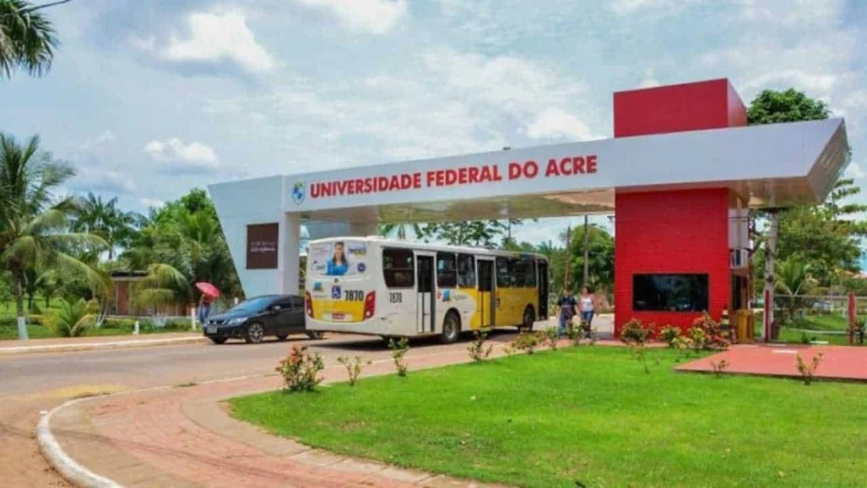 Universidade no Acre retira o curso de medicina do SISU 2025; confira
