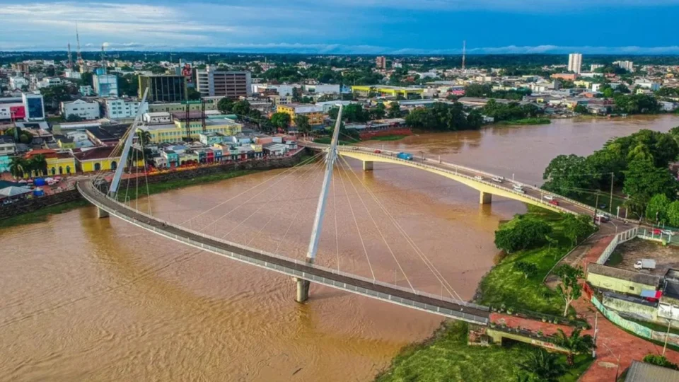 Rio Acre, em Rio Branco, sobe quase dois metros em 24 horas