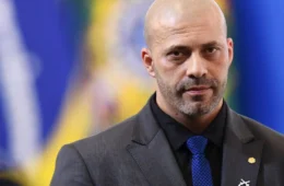 Moraes nega pedido de liberdade condicional a Daniel Silveira