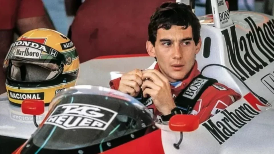 Carta psicografada de Ayrton Senna traz recado de arrepiar após morte; veja