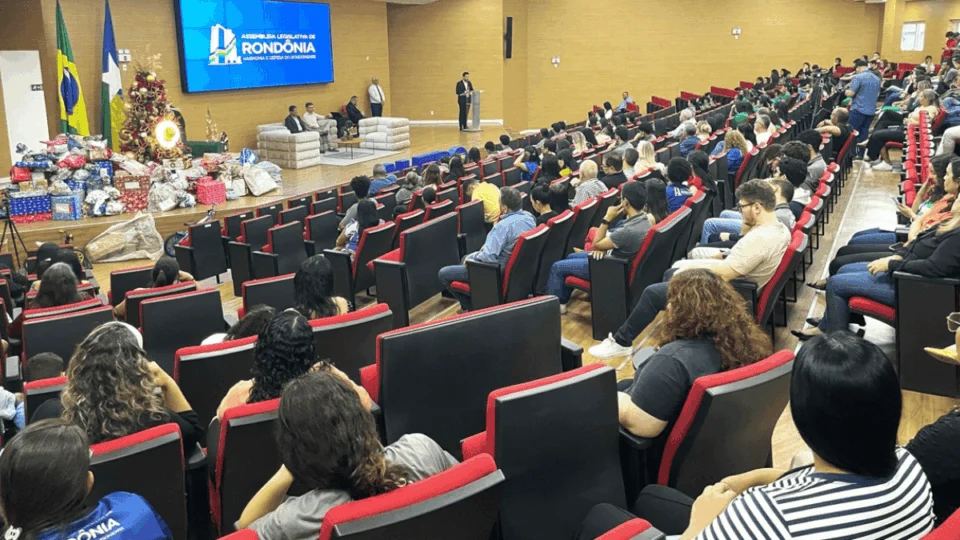 Cartinhas do ‘Papai Noel’ são adotadas por servidores da Assembleia Legislativa de RO