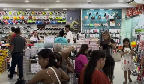 Comércio sente os efeitos no movimento com a chegada do Natal em Manaus