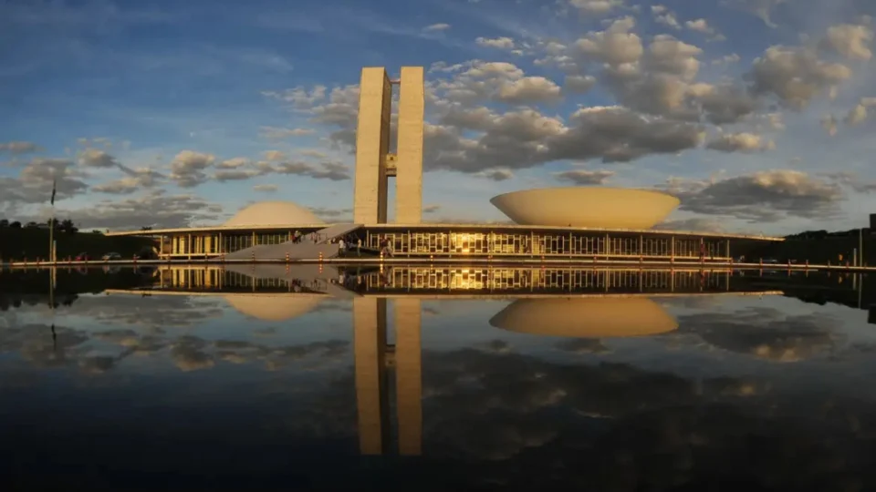 Reforma tributária: Câmara dos Deputados convoca sessão deliberativa para próxima segunda-feira (9)
