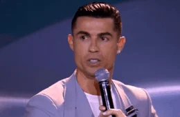 VÍDEO: Cristiano Ronaldo afirma que Vini Jr. merecia a Bola de Ouro durante discurso