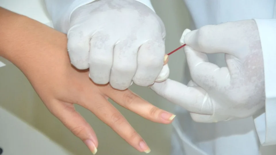 Campanha Dezembro Vermelho trabalha a prevenção do HIV/Aids e outras ISTs