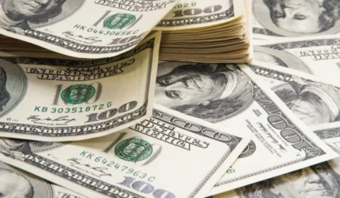 Dólar sobe para R$ 6,14 e bate recorde nominal de cotação; confira