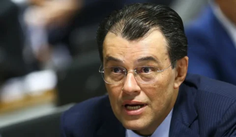 Reforma tributária: Eduardo Braga isenta de impostos remédios para diabetes