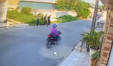 Criminoso assalta estudantes a caminho da escola  em Manaus