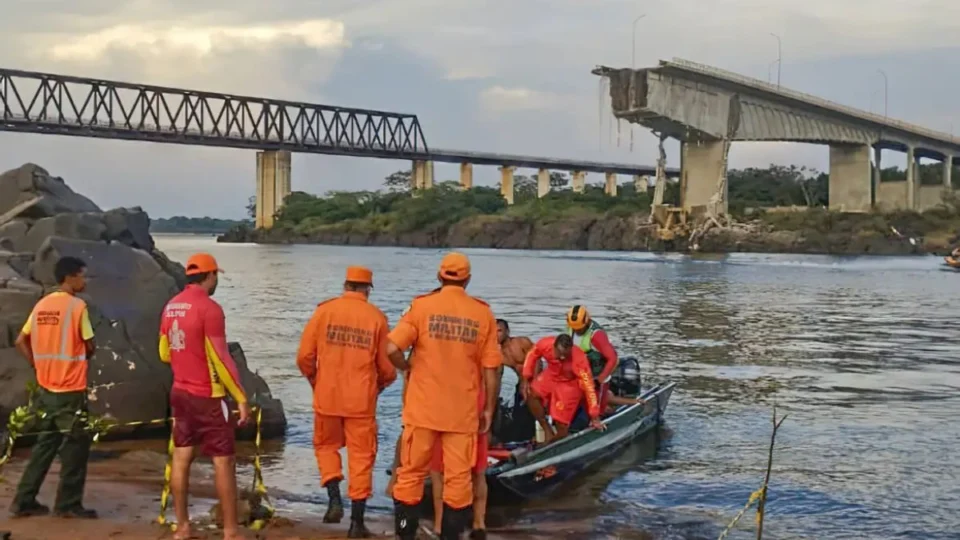 Busca por vítimas de desabamento de ponte no Rio Tocantins é suspensa após 16 dias