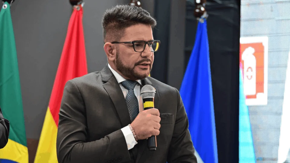 Governador do Acre diz que julgamento no STJ está inconclusivo e que segue ” trabalhando confiante”