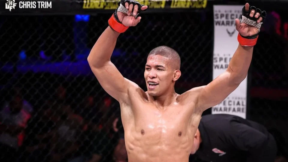 Lutador Acreano Matheus Camilo, é contratado pelo UFC após vitória na Ásia