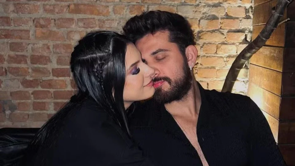 Ana Castela e Gustavo Mioto terminam namoro e cantor faz revelação; veja