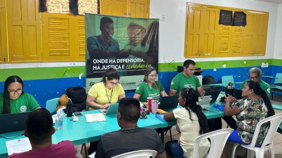 Carreta dos Direitos oferece serviços de cidadania gratuitos em Boa Vista