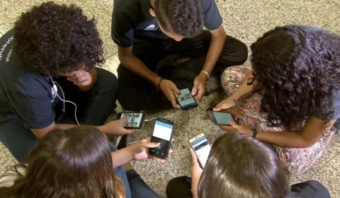 Celulares na escola: Senado avalia limite de uso hoje (18)